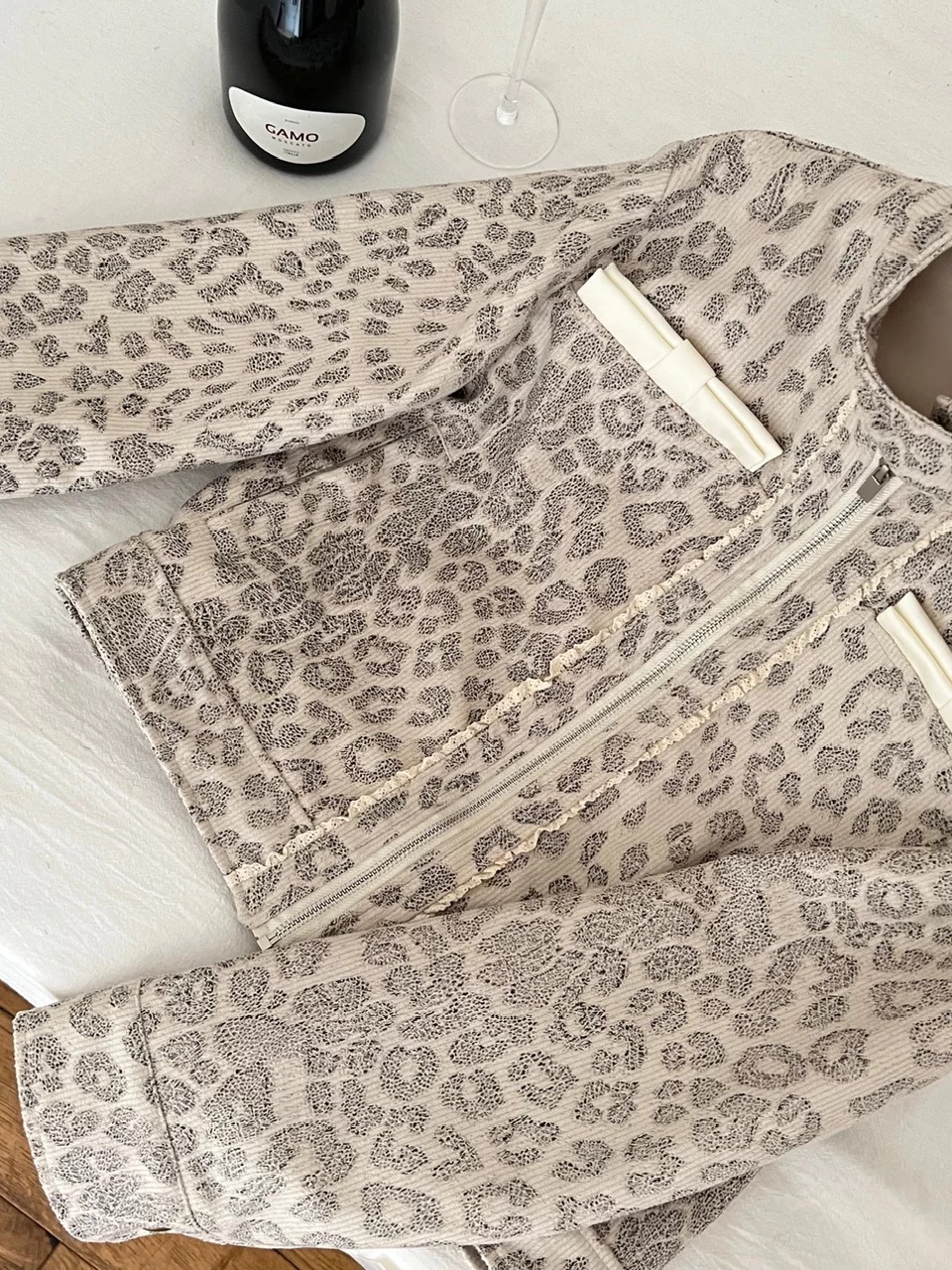 Take my word jacket CJ155 images